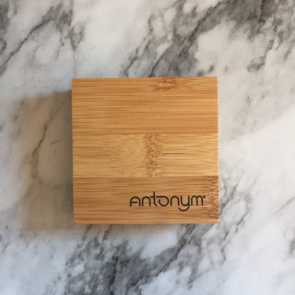 Antonym Highlighting Blush - Picture 2 of 5